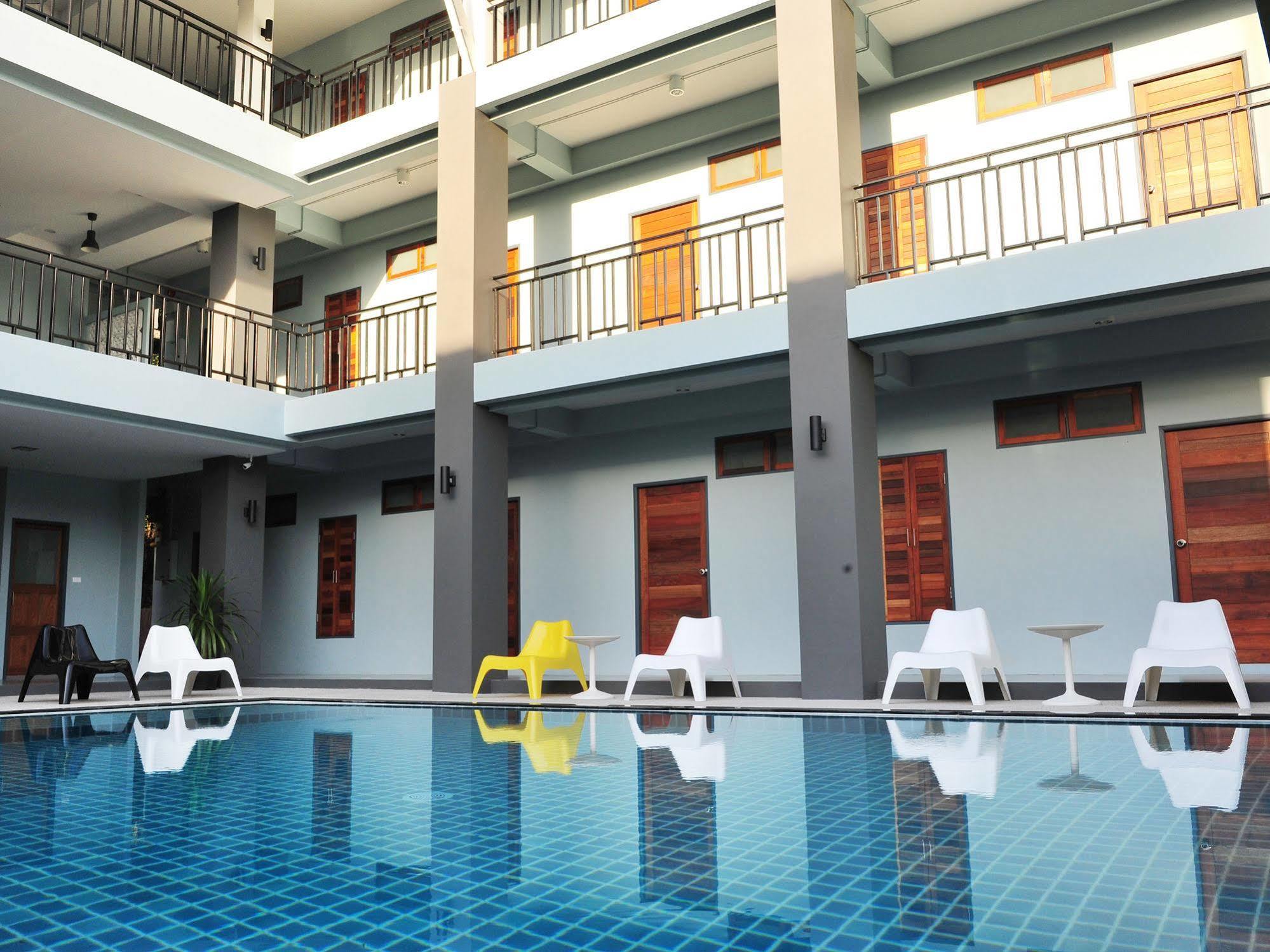 Ruk Cozy Hotel Khao Lak Exterior foto